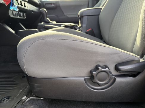 Used 2020 Toyota Tacoma SR image 25