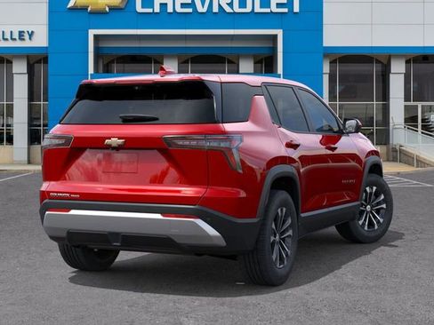 New 2026 Chevrolet Equinox LT image 4