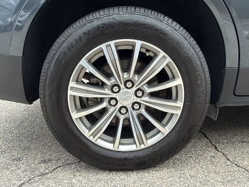 Used 2019 Cadillac XT5 Luxury image 12