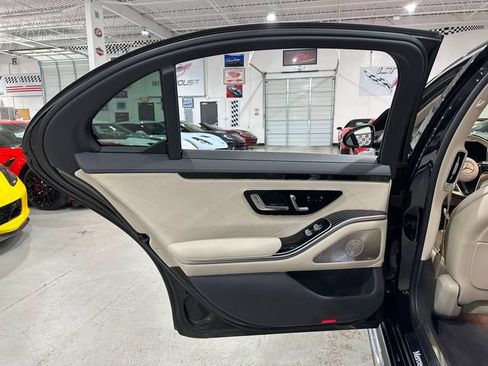 Used 2024 Mercedes-Benz S 580 4MATIC Sedan image 18