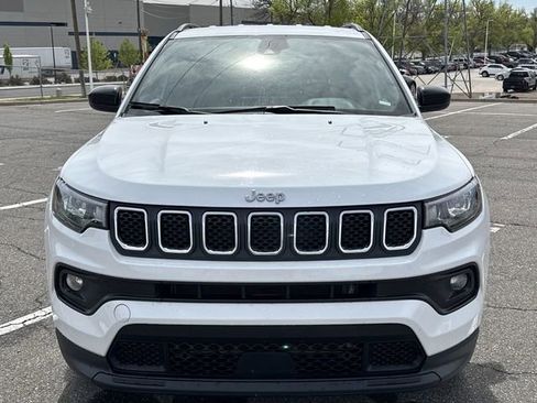 Used 2024 Jeep Compass Latitude AWD/4WD image 28