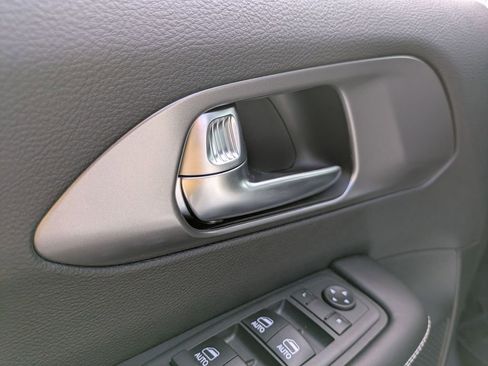 New 2026 Chrysler Voyager LX image 11