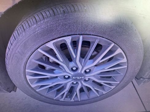 Used 2023 Kia Forte GT-Line w/ GT-Line Premium Package image 10