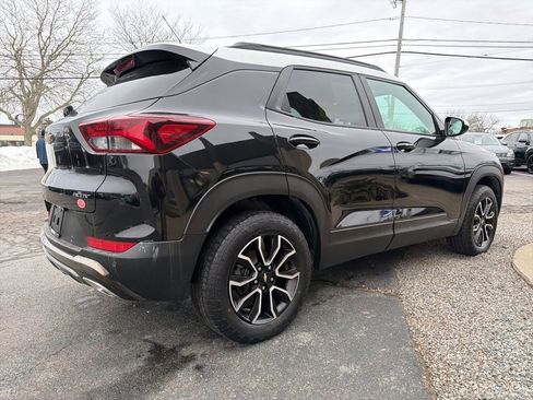 Used 2022 Chevrolet TrailBlazer ACTIV w/ Technology Package AWD/4WD image 5