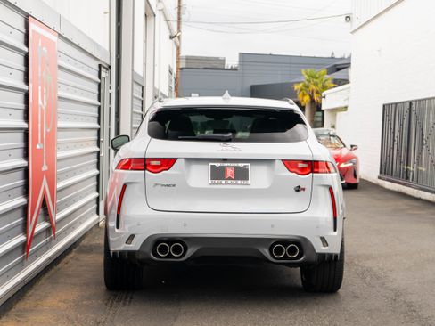 Used 2019 Jaguar F-PACE SVR AWD/4WD image 38