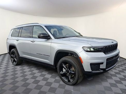 New 2025 Jeep Grand Cherokee L Altitude image 1