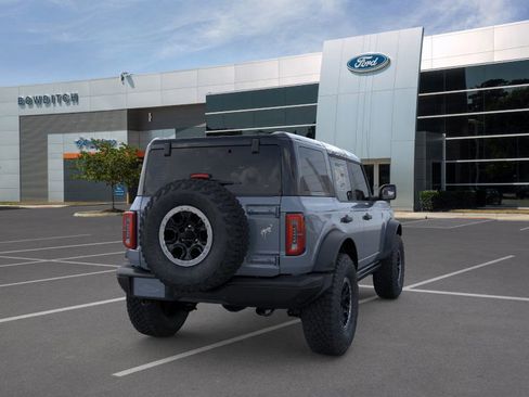 New 2025 Ford Bronco Badlands w/ Sasquatch Package AWD/4WD image 8