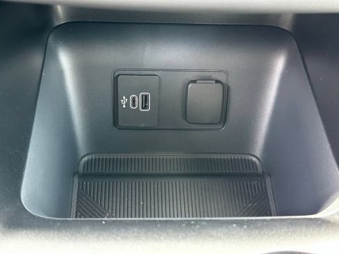 New 2026 Ford Explorer Active w/ Active Comfort Package RWD image 30
