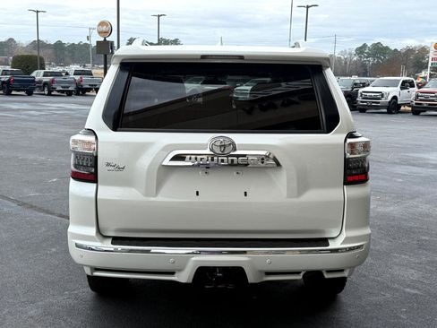 Used 2018 Toyota 4Runner Limited image 4