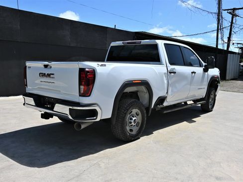 Used 2023 GMC Sierra 2500 Pro w/ Convenience Package AWD/4WD image 4