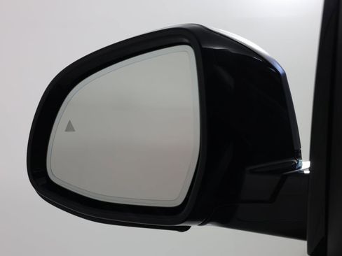 Used 2023 BMW X5 M50i w/ Climate Comfort Package image 17