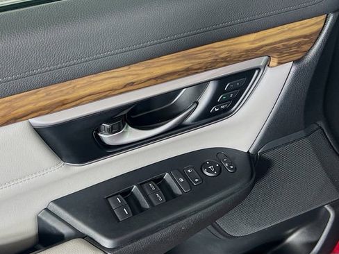 Used 2022 Honda CR-V Touring image 11