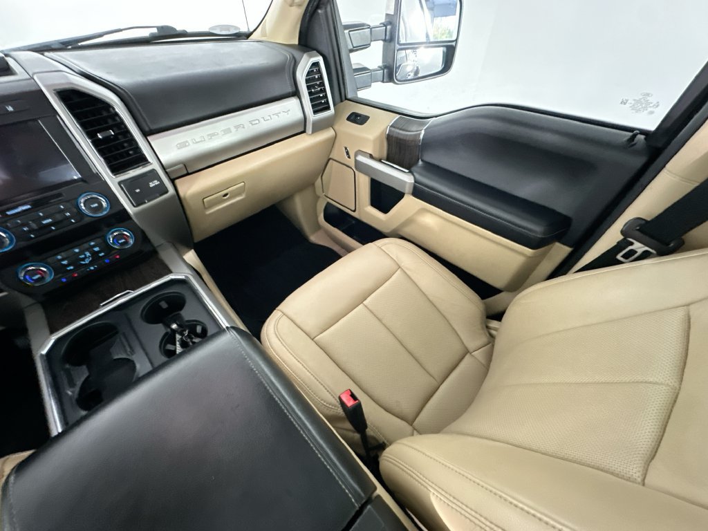 Used 2020 Ford F350 Lariat w/ Lariat Ultimate Package AWD/4WD image 11