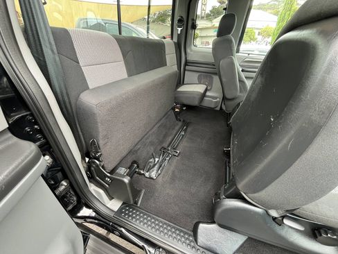 Used 2006 Ford F250 XLT image 19