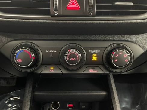 Used 2024 Kia Forte LXS w/ LXS Technology Package image 5