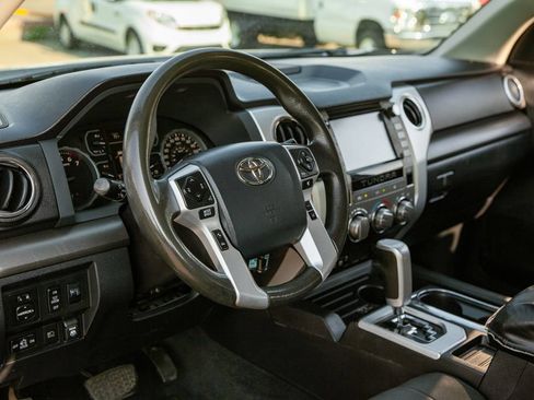Used 2020 Toyota Tundra SR5 w/ SR5 Upgrade Package AWD/4WD image 9