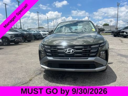 Used 2025 Hyundai Tucson SE FWD image 8