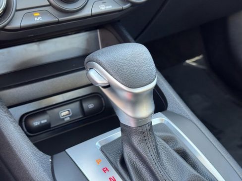 Certified 2024 Kia Forte LXS w/ LXS Technology Package image 20