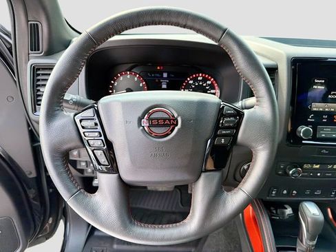 Used 2023 Nissan Frontier PRO-4X w/ Pro Convenience Package AWD/4WD image 12