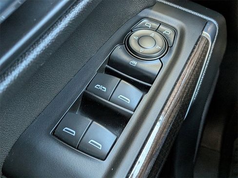 Used 2022 Chevrolet Silverado 1500 RST image 22