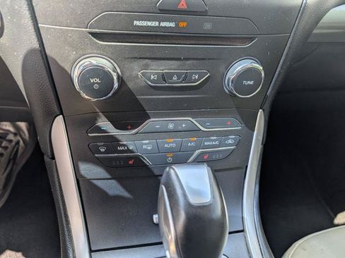Used 2018 Ford Edge SEL w/ Equipment Group 201A AWD/4WD image 10