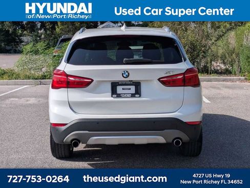 Used 2017 BMW X1 xDrive28i AWD/4WD image 4