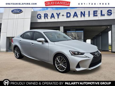 Used 2017 Lexus IS 200t image 1