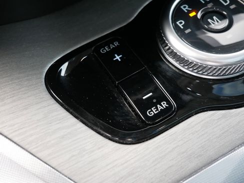 Used 2025 Ford Expedition Platinum AWD/4WD image 30