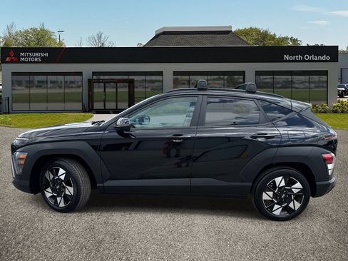 Used 2024 Hyundai Kona SEL FWD image 2