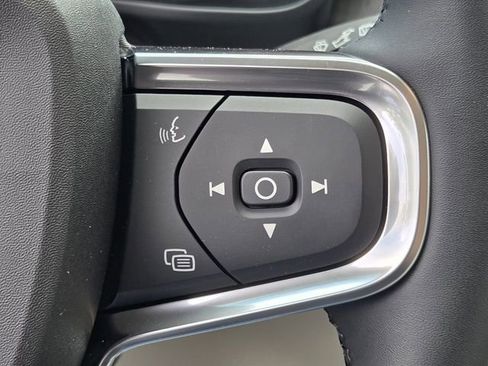 New 2026 Volvo XC40 B5 Plus w/ Protection Package Premier AWD/4WD image 27