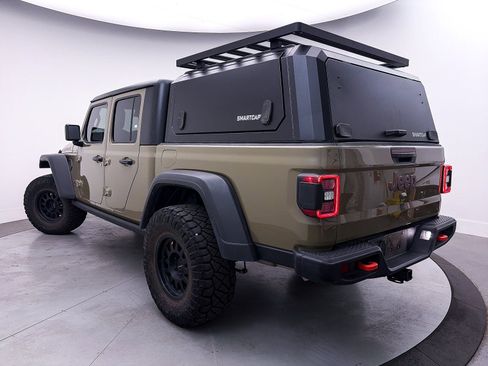 Used 2025 Jeep Gladiator Mojave w/ Convenience Group image 4