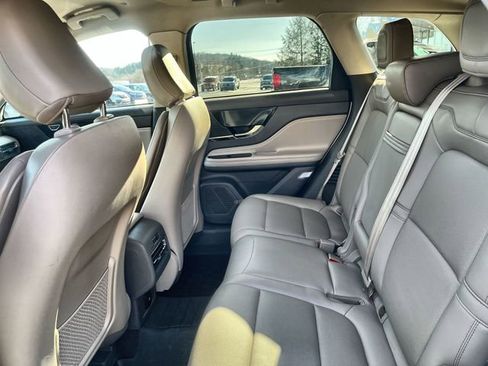 Used 2022 Lincoln Corsair AWD w/ Equipment Group 101A image 28