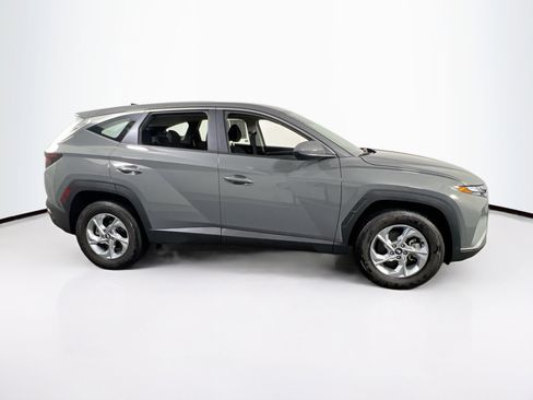 Used 2024 Hyundai Tucson SE AWD/4WD image 4