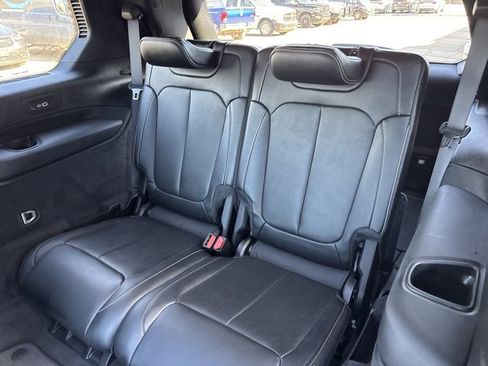 Used 2024 Jeep Grand Cherokee L Overland w/ Advanced Protech Group III image 17