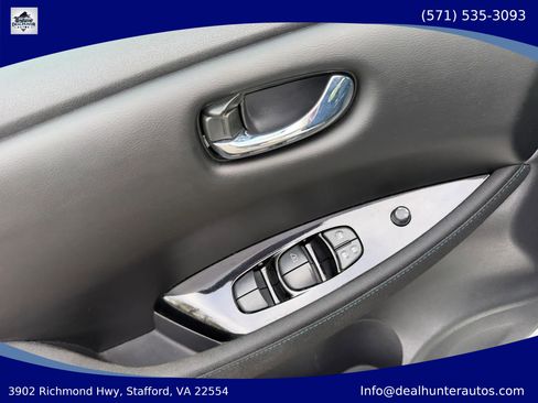 Used 2022 Nissan Leaf SV FWD image 18