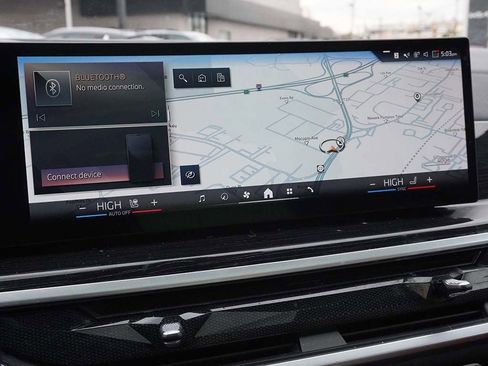 Used 2024 BMW X7 xDrive40i w/ M Sport Package image 53