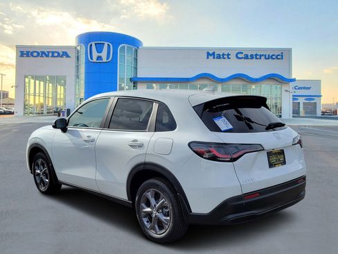 Certified 2026 Honda HR-V LX image 3