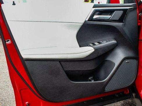 New 2025 Mitsubishi Outlander SE AWD/4WD image 8