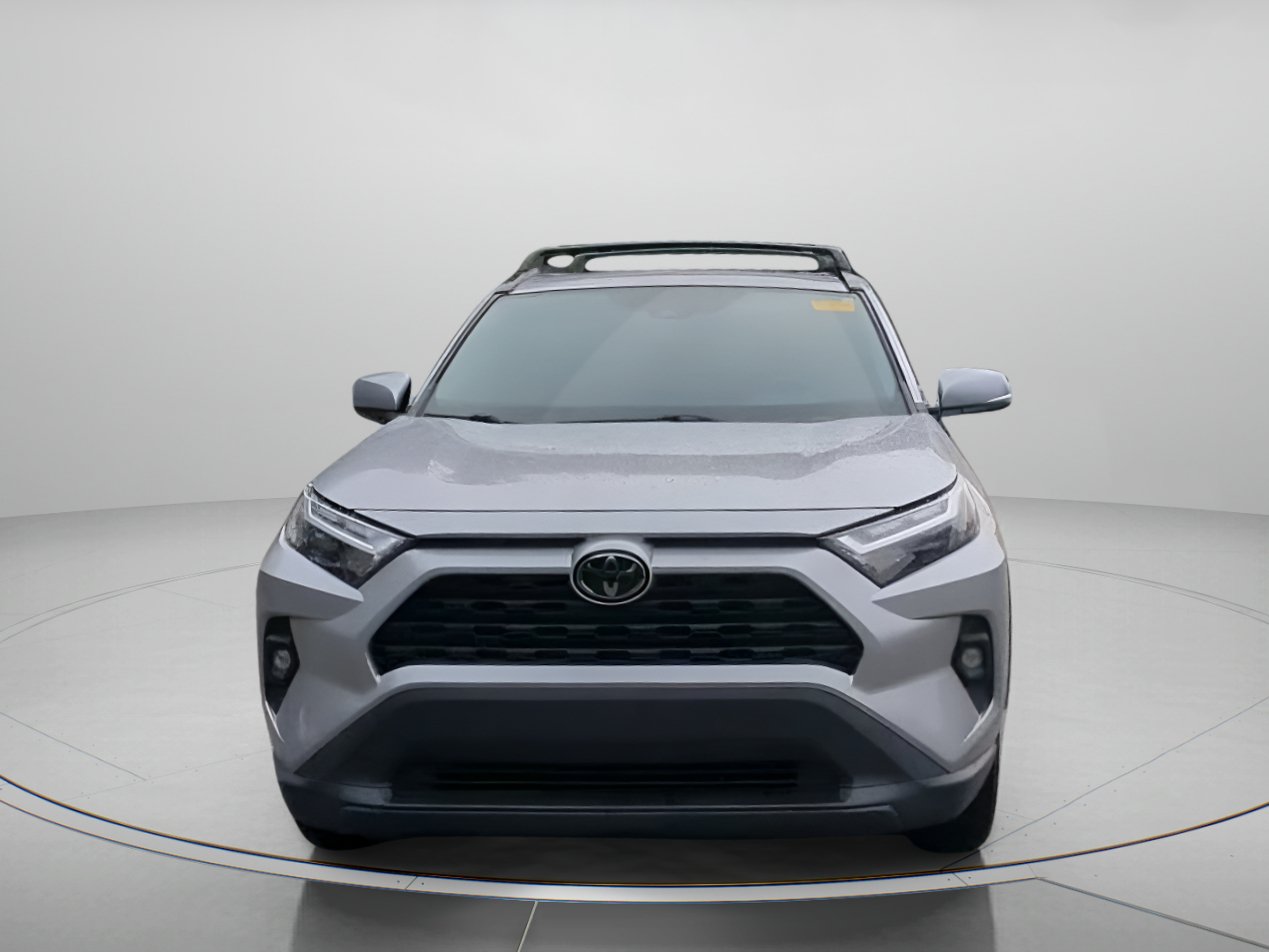 Used 2025 Toyota RAV4 XLE Premium w/ Weather Package FWD image 8