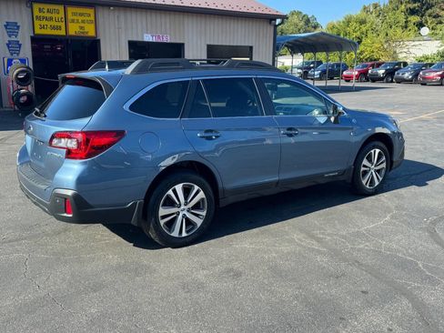 Used 2018 Subaru Outback 2.5i Limited w/ 50th Anniversary Edition image 7