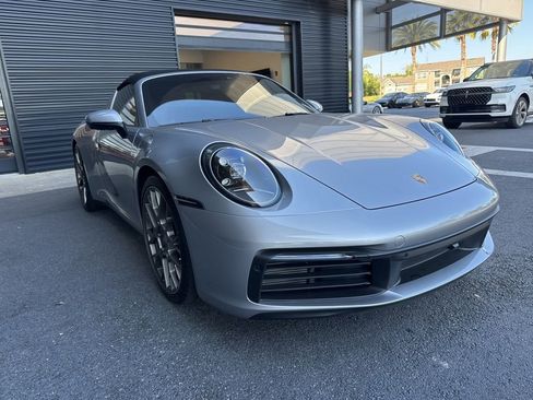 Certified 2024 Porsche 911 Targa 4 AWD/4WD image 2