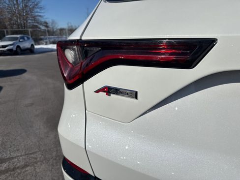 Used 2022 Acura MDX A-Spec image 10