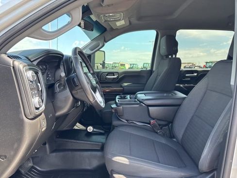 Used 2022 GMC Sierra 3500 SLE w/ SLE Value Package image 20