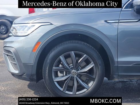 Used 2022 Volkswagen Tiguan SE AWD/4WD image 6