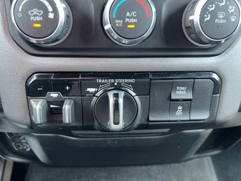 Used 2022 RAM 1500 Big Horn w/ Trailer Tow Group AWD/4WD image 27