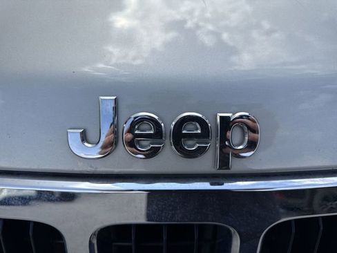 Used 2008 Jeep Grand Cherokee Limited w/ Trailer Tow Group IV AWD/4WD image 30