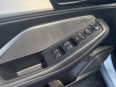 Used 2024 Acura MDX SH-AWD w/ Technology Package image 10