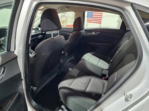 Used 2019 Kia Forte LXS image 8