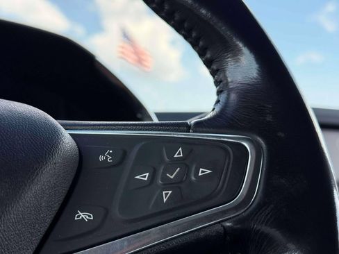 Used 2019 Chevrolet Equinox LT AWD/4WD image 18