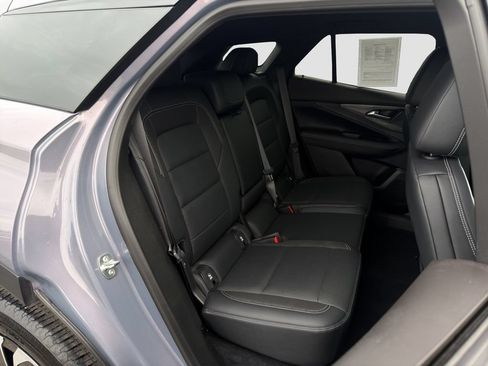 Used 2024 Chevrolet Blazer EV LT AWD/4WD image 28